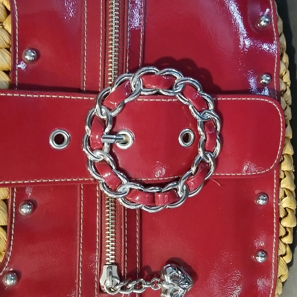 Summertime Straw and Red Patent Shoulder Bag by Kathy Von Zeeland - Picture 2 of 15